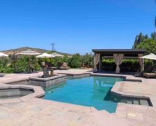 United States California Escondido vacation rental compare prices direct by owner 11404510