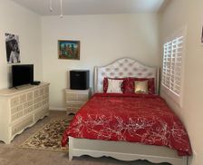 United States California Moreno Valley vacation rental compare prices direct by owner 3073010