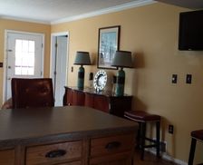 United States Kentucky Louisville vacation rental compare prices direct by owner 1128813