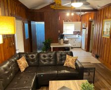 United States Ohio Zanesville vacation rental compare prices direct by owner 29671726