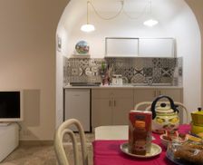 Italy Sicilia Ragusa vacation rental compare prices direct by owner 10143966