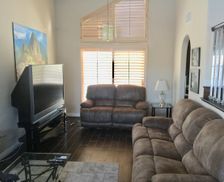 United States California Riverside vacation rental compare prices direct by owner 1074672