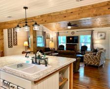 United States Texas Grand Saline vacation rental compare prices direct by owner 1121332