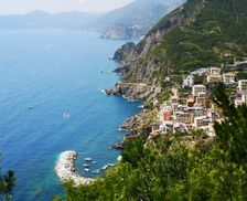 Italy Liguria Riomaggiore vacation rental compare prices direct by owner 4537424