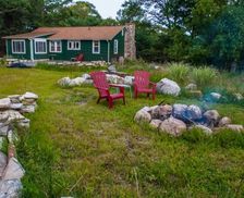 United States New York Pine Bush vacation rental compare prices direct by owner 1069216