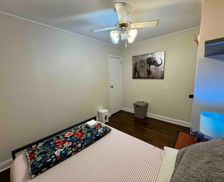 United States New York Hicksville vacation rental compare prices direct by owner 28598429