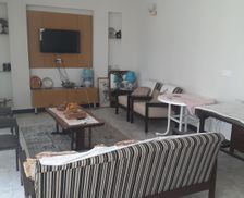 Pakistan Punjab Lahore vacation rental compare prices direct by owner 7037745