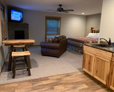 United States Michigan Munising vacation rental compare prices direct by owner 1886839