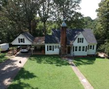 United States North Carolina Hickory vacation rental compare prices direct by owner 1352218