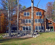 United States New York Pine Bush vacation rental compare prices direct by owner 11445755