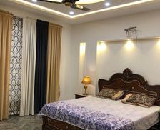 Pakistan Punjab Multan vacation rental compare prices direct by owner 28040927
