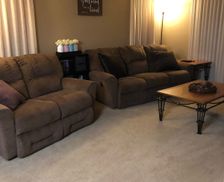 United States Wisconsin Oshkosh vacation rental compare prices direct by owner 186408