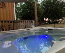 United States Texas McLennan County vacation rental compare prices direct by owner 1225449