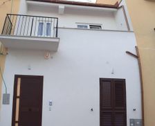 Italy Sicilia Castellammare del Golfo vacation rental compare prices direct by owner 4586113