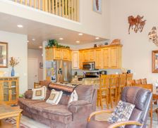 United States Utah Huntsville vacation rental compare prices direct by owner 1121688