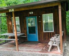United States West Virginia Hico vacation rental compare prices direct by owner 27924716