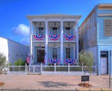 United States Texas Galveston vacation rental compare prices direct by owner 2142298