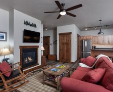 United States Montana Columbia Falls vacation rental compare prices direct by owner 1153525