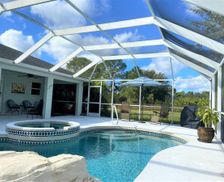 United States Florida North Port vacation rental compare prices direct by owner 2875417
