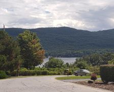 United States New York Lake George vacation rental compare prices direct by owner 2619504