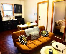 United States New York Utica vacation rental compare prices direct by owner 27352517