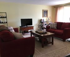 United States New York Rochester vacation rental compare prices direct by owner 822683