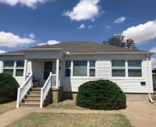 United States Kansas Hays vacation rental compare prices direct by owner 28542936