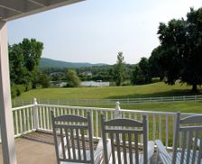 United States New York Hopewell Junction vacation rental compare prices direct by owner 920715