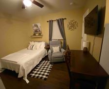 United States Texas Uvalde vacation rental compare prices direct by owner 8171594