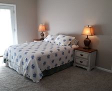 United States South Carolina Six Mile vacation rental compare prices direct by owner 1261678