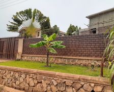 Uganda Entebbe Central Region vacation rental compare prices direct by owner 4990455