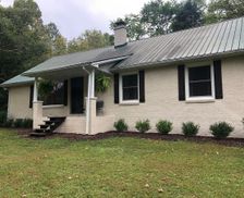 United States Tennessee Cookeville vacation rental compare prices direct by owner 1102807