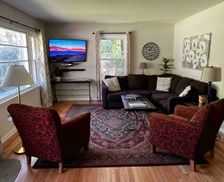United States North Carolina Carrboro vacation rental compare prices direct by owner 11397508