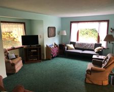 United States Michigan Alden vacation rental compare prices direct by owner 1132995