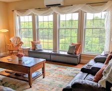 United States Maine Topsham vacation rental compare prices direct by owner 11674316