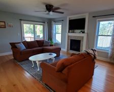 United States New York Central Square vacation rental compare prices direct by owner 24384920