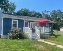 United States New York Rocky Point vacation rental compare prices direct by owner 24551761