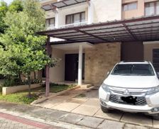 Indonesia Banten Kramatwatu vacation rental compare prices direct by owner 6096743