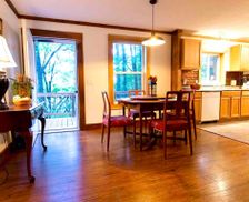 United States North Carolina Cullowhee vacation rental compare prices direct by owner 661707