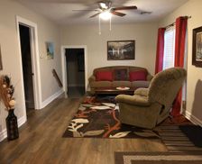 United States Oklahoma Lawton vacation rental compare prices direct by owner 1395545