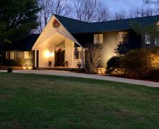 United States Virginia Delaplane vacation rental compare prices direct by owner 11458948