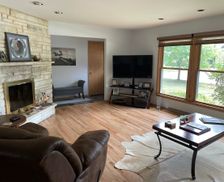 United States Wisconsin Wauwatosa vacation rental compare prices direct by owner 6655285