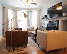 United States Illinois Chicago vacation rental compare prices direct by owner 216810