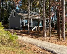 United States South Carolina Seneca vacation rental compare prices direct by owner 28824762