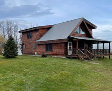 United States Michigan Sault Ste. Marie vacation rental compare prices direct by owner 2885631