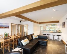 United Kingdom Nr Ambleside Outgate vacation rental compare prices direct by owner 7386463