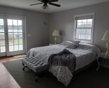 United States New York Sodus Point vacation rental compare prices direct by owner 2610451