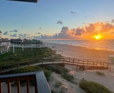 United States Texas Surfside Beach vacation rental compare prices direct by owner 24874512