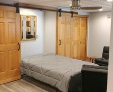 United States Wisconsin Pewaukee vacation rental compare prices direct by owner 2657644