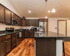 United States Iowa Cedar Rapids vacation rental compare prices direct by owner 802118